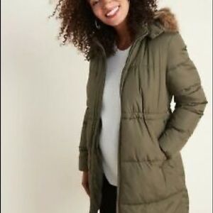 Old Navy Maternity Puffer Coat